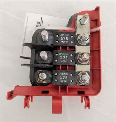 2009 freighligner chassis power junction box|Freightliner mega fuse junction.